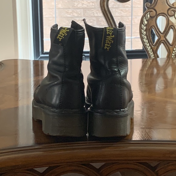 *SOLD* Vintage Rare Made in England Dr Martens Platform Boots Size 9M Size 10W - Picture 7 of 8